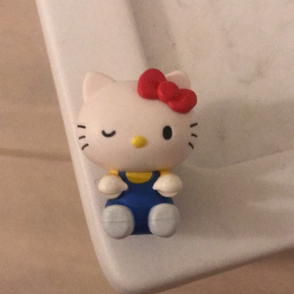Hello Kitty cable holder - Picture 2 of 2